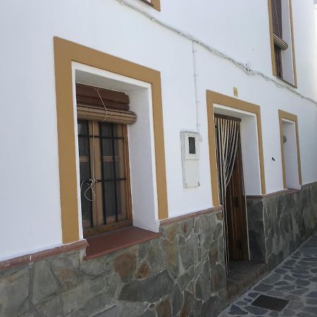 Casa Petra : Bonita Casa Rural En Yunquera Екстериор снимка